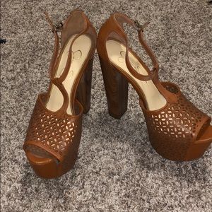 Jessica Simpson Brown Platform Heels 👠